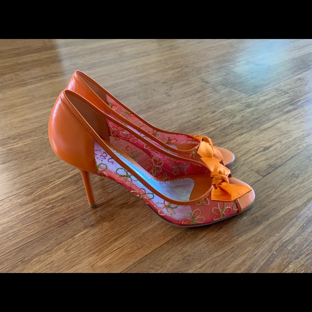 BSBG Paris embroidered peep toe thin heel shoes
